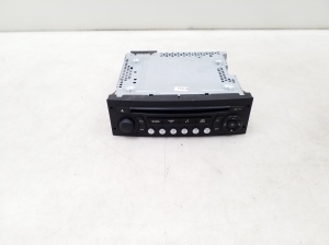   Radio / CD-Player / DVD-Player / Navigation  - 96662669XT 