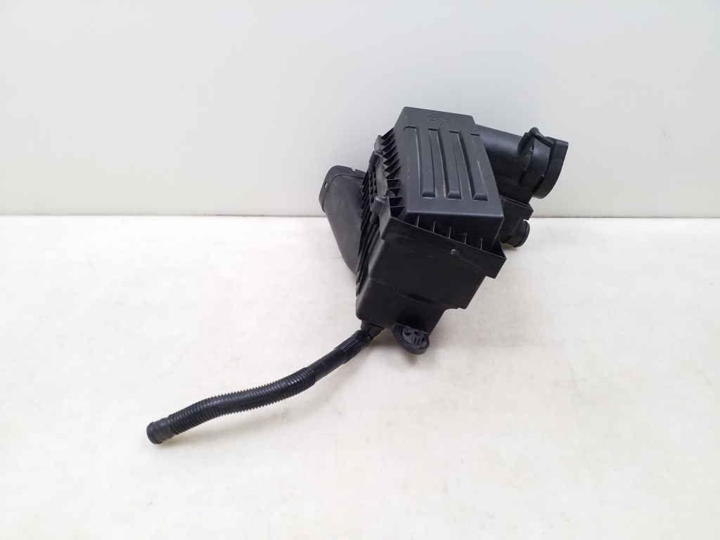 VOLKSWAGEN Passat B7 (2010-2015) Luftfilterboks 3C0129607BH 24959407