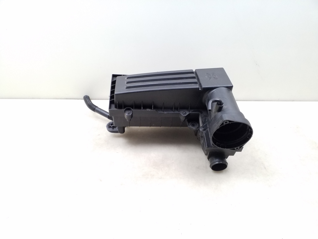 VOLKSWAGEN Passat B7 (2010-2015) Luftfilterboks 3C0129607BH 24959407