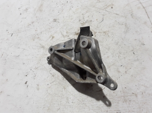 VOLVO S90 (2016–2026) Motorhalter 31338387 - 3