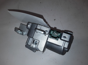  Steering wheel locking mechanism 