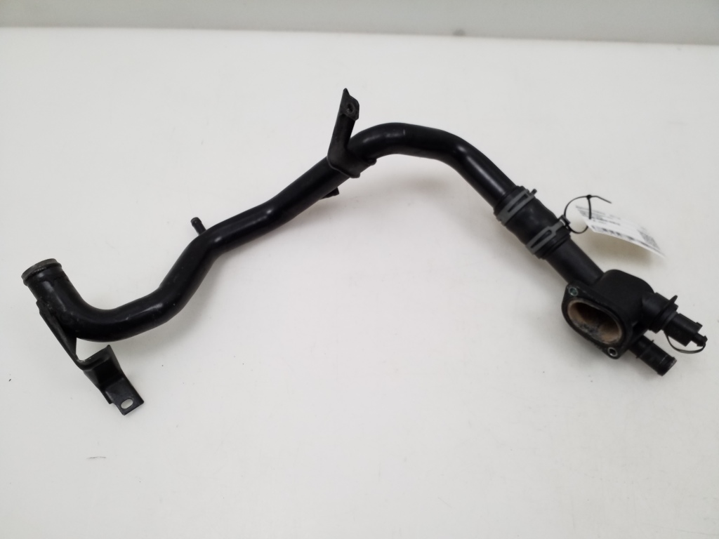 AUDI A6 C6/4F (2004-2011) Right Side Water Radiator Hose 038121132G 21226263