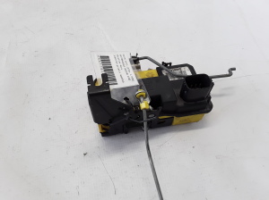 VOLVO XC70 (2000–2007) Front door lock 30669749 - 4