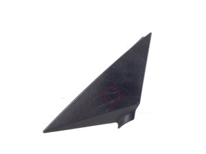 Mirror triangle trim - A1727200448