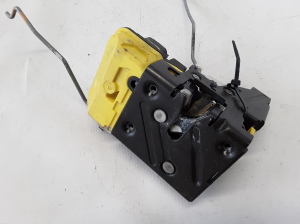 VOLVO XC70 (2000–2007) Front door lock 8650545 - 2