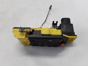 VOLVO XC70 (2000–2007) Rear side door lock 8650554 - 3