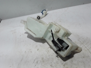 VOLVO S90 (2016–2026) Front washer fluid reservoir 31378731 - 3