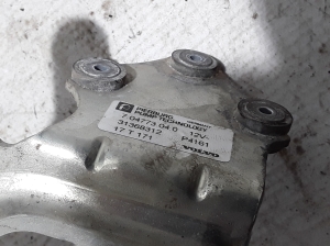 VOLVO S90 (2016–2026) Circulation pump bracket 31368312 - 2
