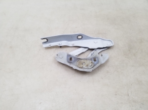 Hood hinge - 8X0823302A