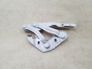 AUDI A1 8X (2010–2018) Hood hinge 8X0823302A - 5