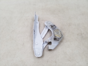 AUDI A1 8X (2010–2018) Hood hinge 8X0823301A - 5