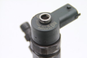  Fuel injector 