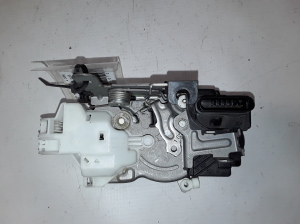 VOLVO V40 (2012–2019) Front door lock 31391824 - 5