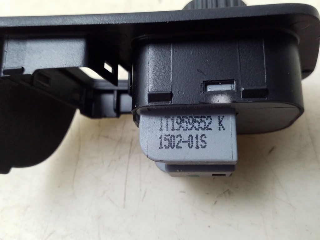 VOLKSWAGEN Caddy 3 generation (2004-2015) Mirror adjustment switch 1T1959552K 24959033