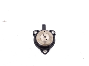 Mercedes Benz C-Class 205 (2014–2021) VANOS-plokk A2761560790 - 2