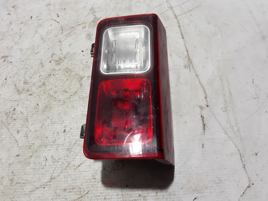 Used RENAULT Trafic Rear fog lamp 265543144R
