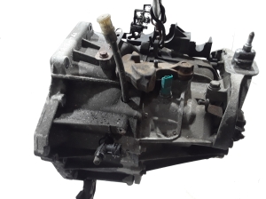 RENAULT Trafic III (2014–2022) Getriebe PF6044 - 2