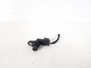 Mercedes Benz C-Class 205 (2014–2021) Nockenwellensensor A2709050400 - 2