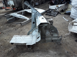 RENAULT Trafic III (2014–2022) Front outrigger 762319095R - 2
