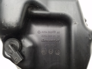 Mercedes Benz C-Class 204 (2007–2014) Front washer fluid reservoir A2048600360 - 3