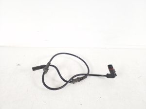Mercedes Benz C-Class 204 (2007–2014) ABS-Sensor vorne A2045400117 - 2