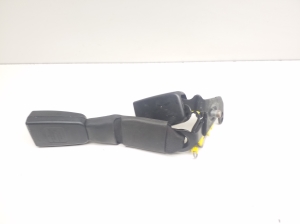 Mercedes Benz C-Class 204 (2007–2014) Tagaistme turvavöö lukk A2048602669 - 2