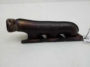  Exhaust manifold 