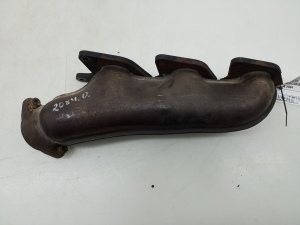  Exhaust manifold 