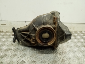   Rear reducer 