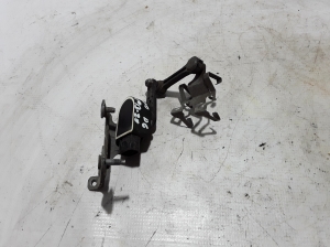 Mercedes Benz E-Class W213 (2017–2026) Sensor an der Hinterradnabe A0009053704 - 2