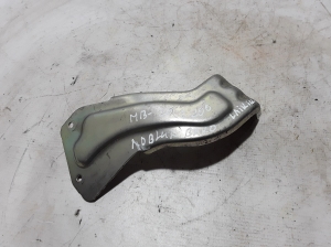  Fuel tank holder 