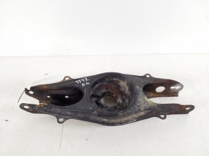Mercedes Benz C-Class 204 (2007–2014) Tagasilla varras A2043503506 - 2