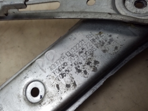 Opel Zafira B (2005–2014) Priekšējo durvju logu pacēlājs un tā daļas - 3