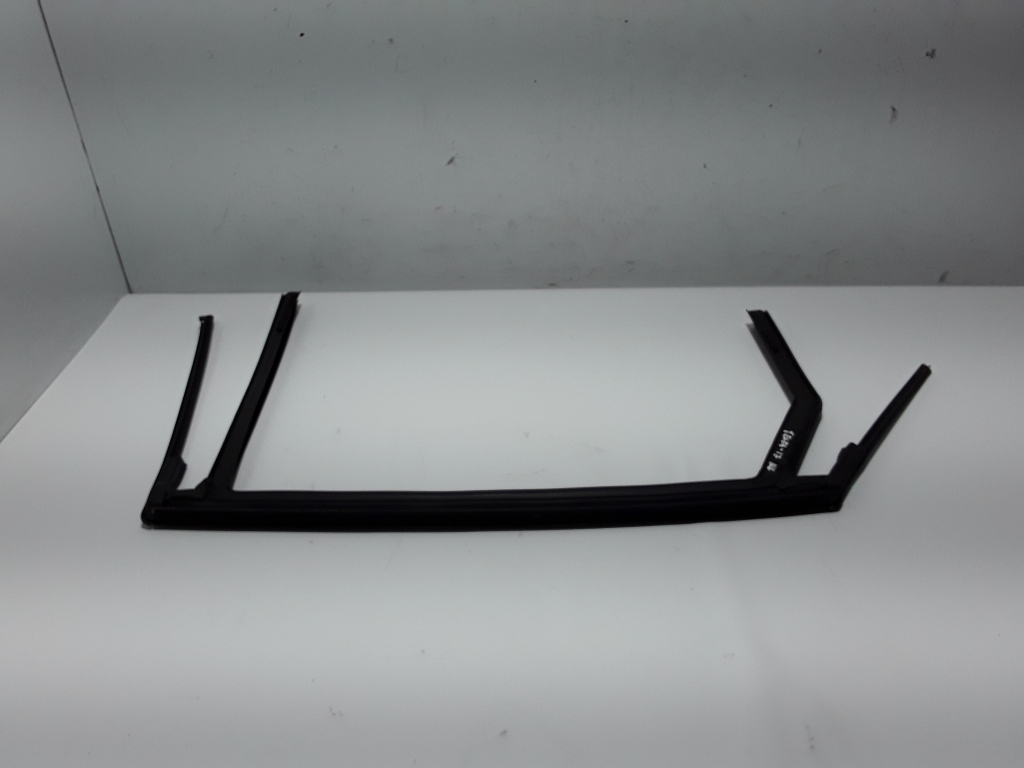 RENAULT Talisman 1 generation (2012-2024) Rear Left Door Window Molding 823311716R 20998395