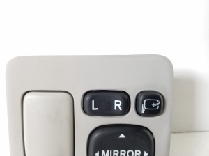  Switch for mirror control 