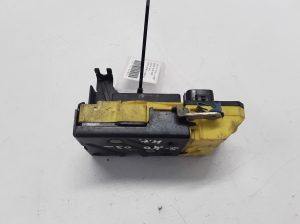 VOLVO S80 I (1998–2006) Front door lock 8650545 - 4