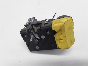 VOLVO S80 I (1998–2006) Front door lock 30663043 - 3