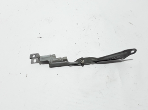 Esiporitiiva kinnitus - 631491304R