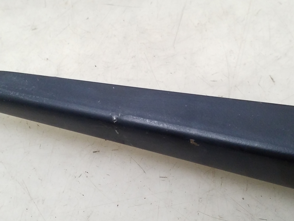 Used Opel Zafira Windshield wiper blade 13145564