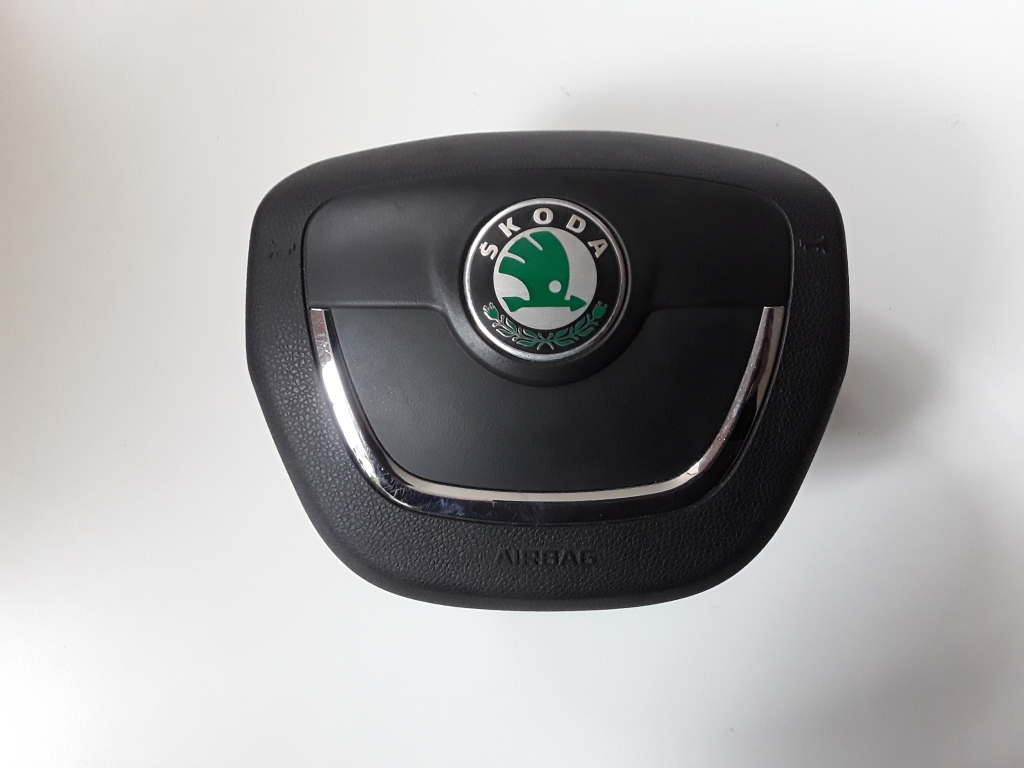 Used Skoda Octavia Airbag steering wheel 1Z0880201AK