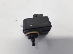 VOLVO XC90 (2002–2014) Scheinwerfer Stellmotor 89024777 - 3