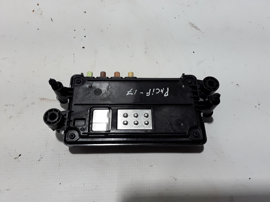 CHRYSLER Pacifica 2 generation (RU) (2016-2023) Camera control unit 68145215AI 21001235