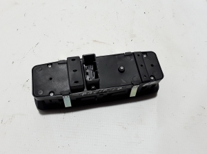 Chrysler Pacifica (2016–2026) Front door glass switch 68234094AC - 2