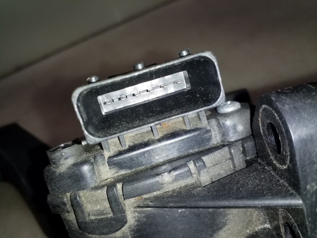 Used Opel Zafira Accelerator pedal 9202342