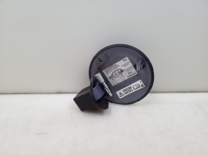  Fuel filler cap 