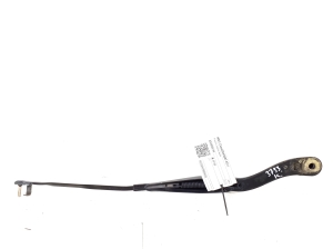 Mercedes Benz C-Class 204 (2007–2014) Esiklaasi puhasti hoob A2048200144 - 2