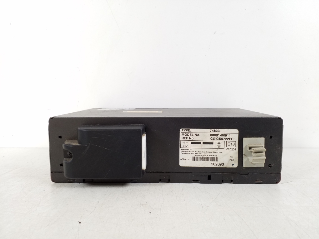 TOYOTA Corolla 9 generation E120/E130 (2000-2007) CD Changer 08601-00911 21604341