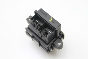 Opel Mokka (2012–2020) Cabin shoulder motor resistance 13598091 - 4