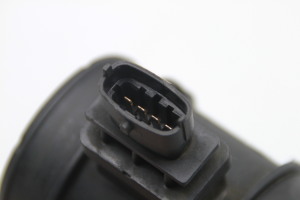 Opel Astra H (2004–2010) Luftmassenmesser 55350048 - 3