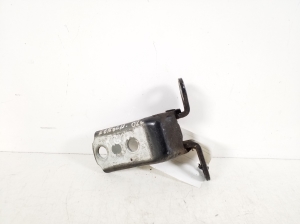 TOYOTA Corolla (2001–2007) Rear side door lower hinge 68780-52030 - 2